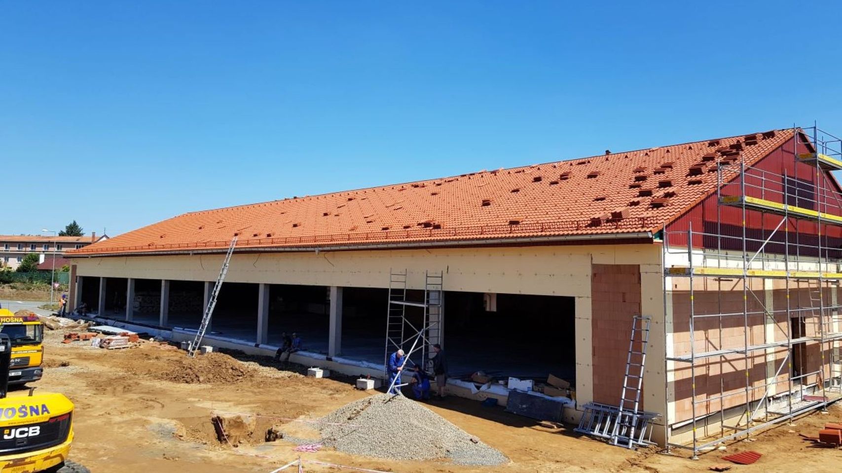 Střecha na kl&iacute;č supermarket Sedlčany